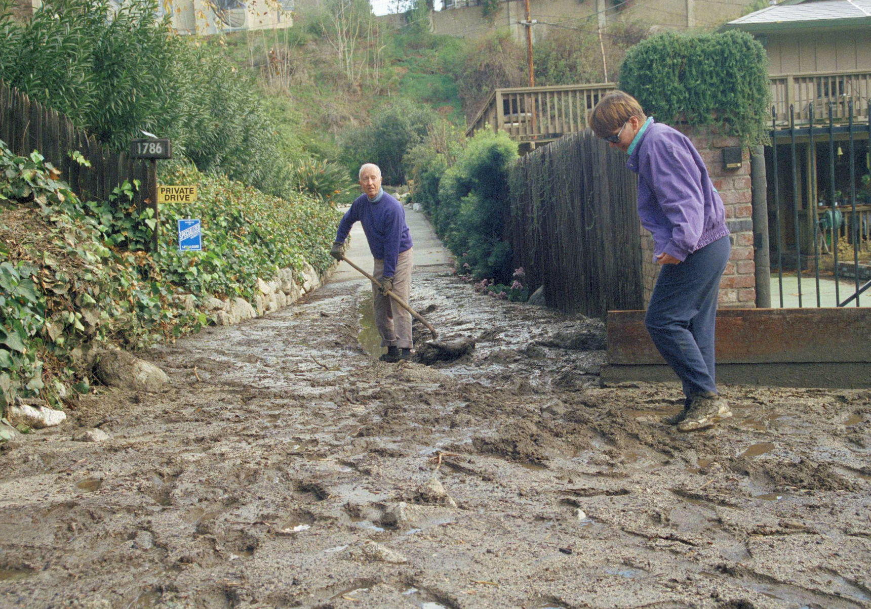 1984: Mudslide